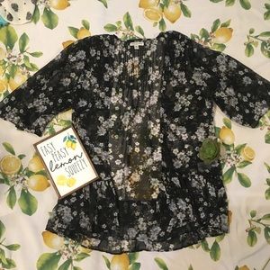 🌸 AE Floral Kimono in XS